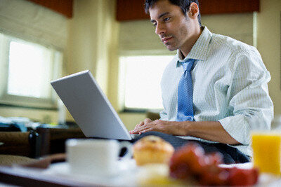 Çalışanlar iş yaşamında performanslarını artırmak için nasıl beslenmeli?